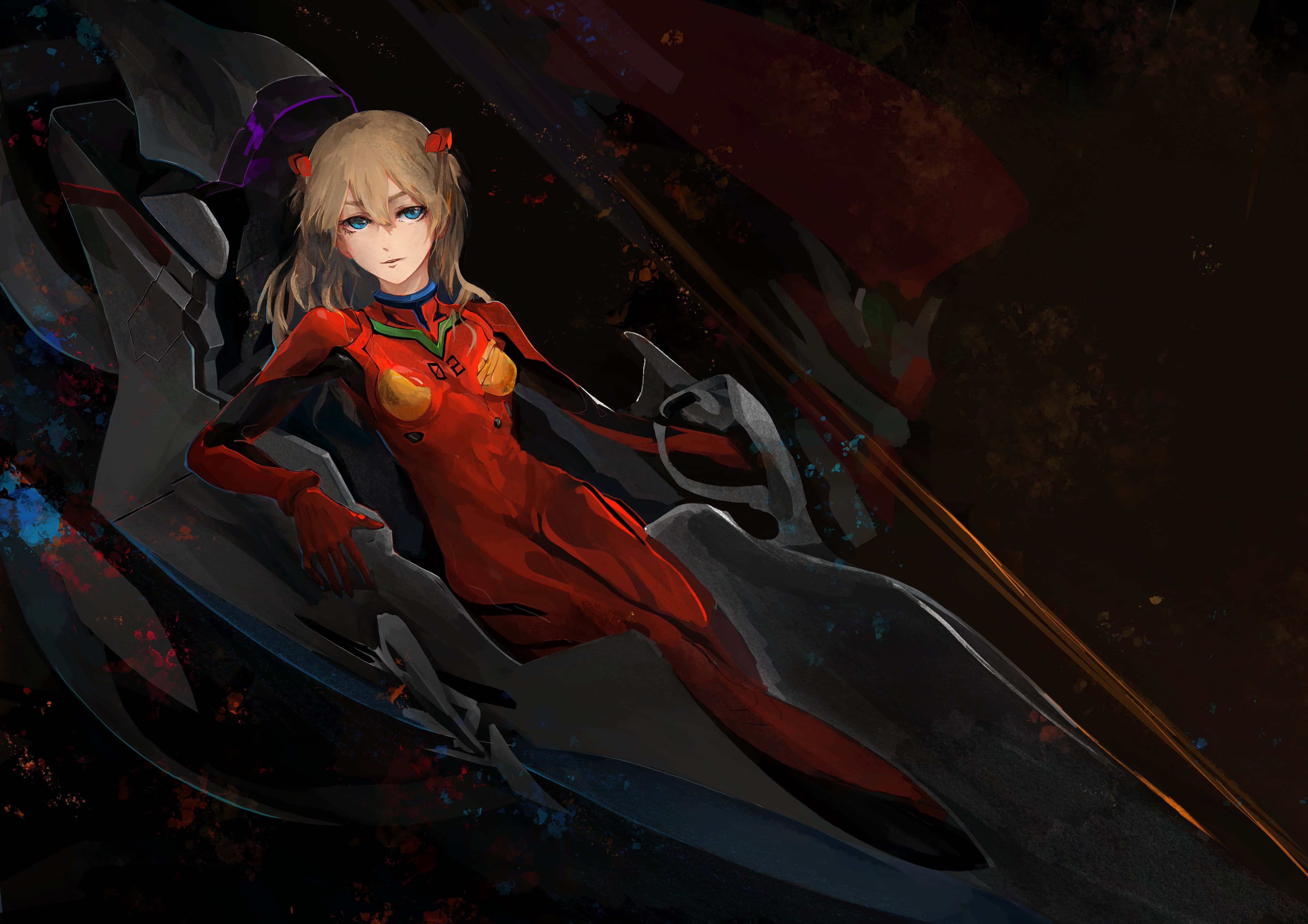 evangelion 4K 桌布 壁紙 — 一個金髮動漫女孩穿著紅色插頭服，躺在一台黑暗的機械裝置上，背景煙霧彌漫，血跡斑斑。