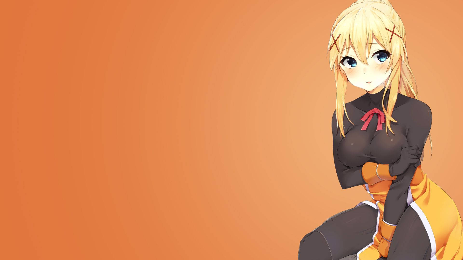 Konosuba 桌布 壁紙 — 一個金髮動漫女孩穿著黑色和橙色服裝，在純橙色背景上自信地擺姿勢。