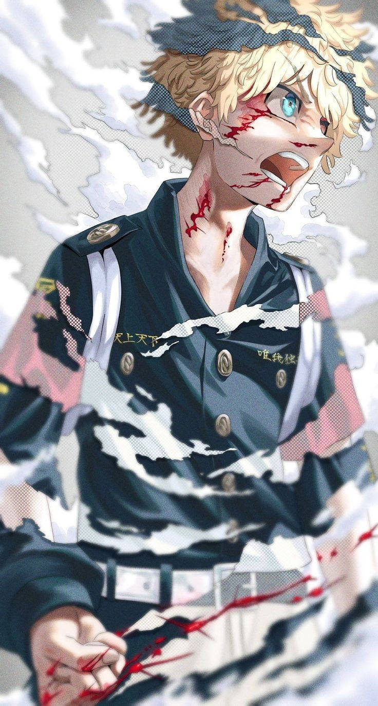 Kawaragi Senju 桌布 壁紙 — 一個金髮動漫男孩穿著破爛的軍服，在陰雲密佈的背景前，臉上和衣服上沾滿鮮血，大聲尖叫。