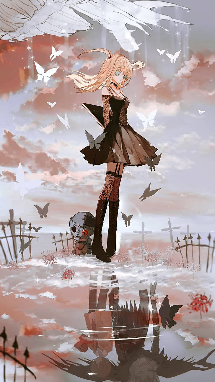 Death Note Aesthetic 桌布 壁紙 — 一個金髮有翅膀的動漫女孩站在墓地，蝴蝶在她水中的倒影周圍飛舞。
