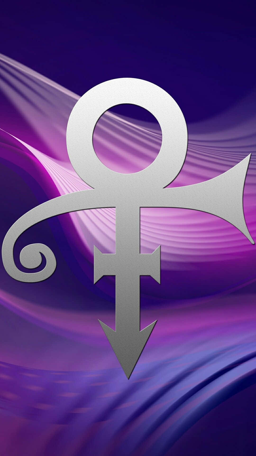 Prince Symbol 桌布 壁紙 — 一個銀色Prince標誌在旋轉的紫色和洋紅色抽象背景上發光。
