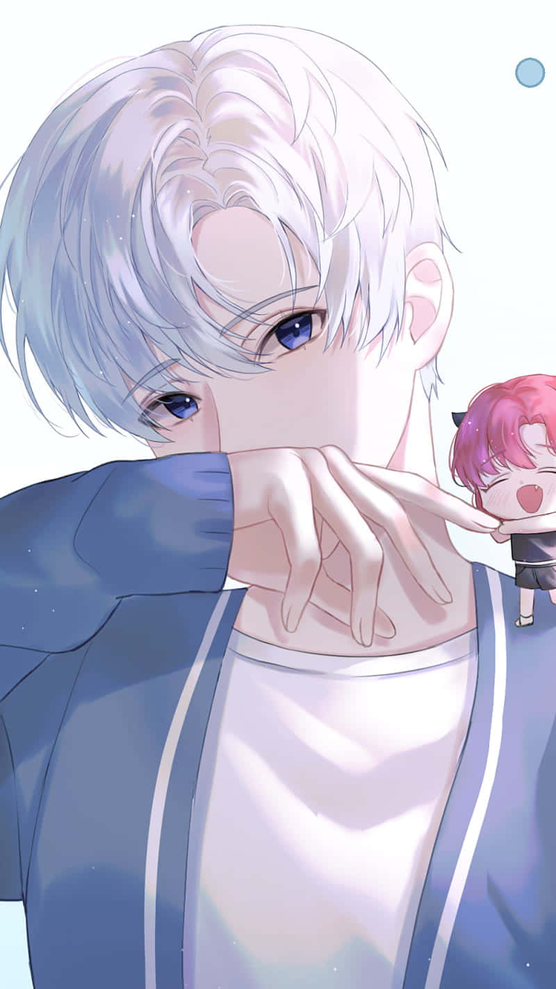 Cute Anime Boys 桌布 壁紙 — 一個銀髮動畫男孩輕輕地捂住嘴巴，一個粉紅色頭髮的小女孩從他身後探出頭來。