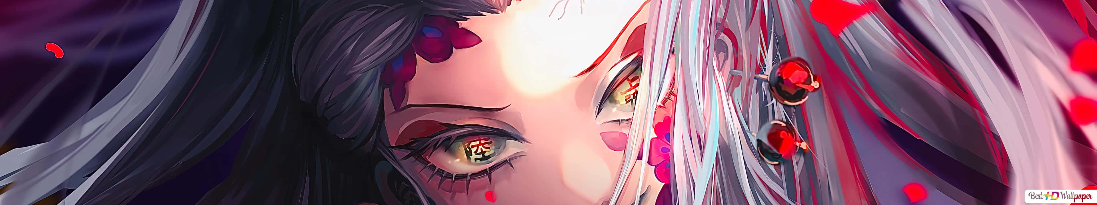 Daki Demon Slayer 桌布 壁紙 — 一個銀髮紅眼動漫女孩的特寫，被漂浮的紅色花瓣包圍，背景為深紫色。