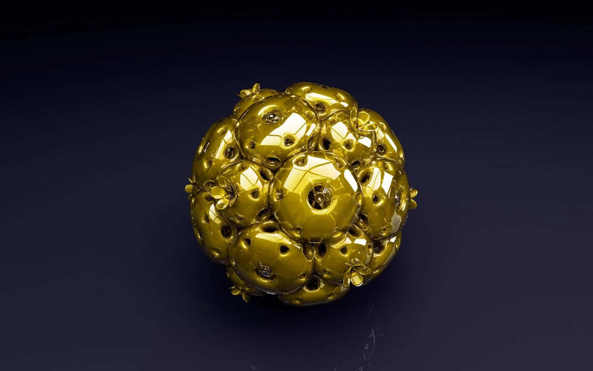 金色動態 桌布 壁紙 — 一個閃亮的金色球體由相互連接的金屬花朵狀部分組成，放置在深藍色表面上。