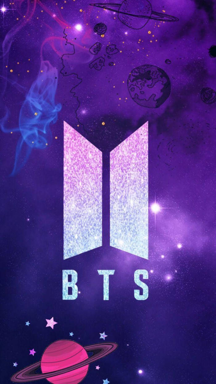 閃閃發光的紫色太空中的BTS標誌，帶有行星和恆星 — BTS標誌 壁紙