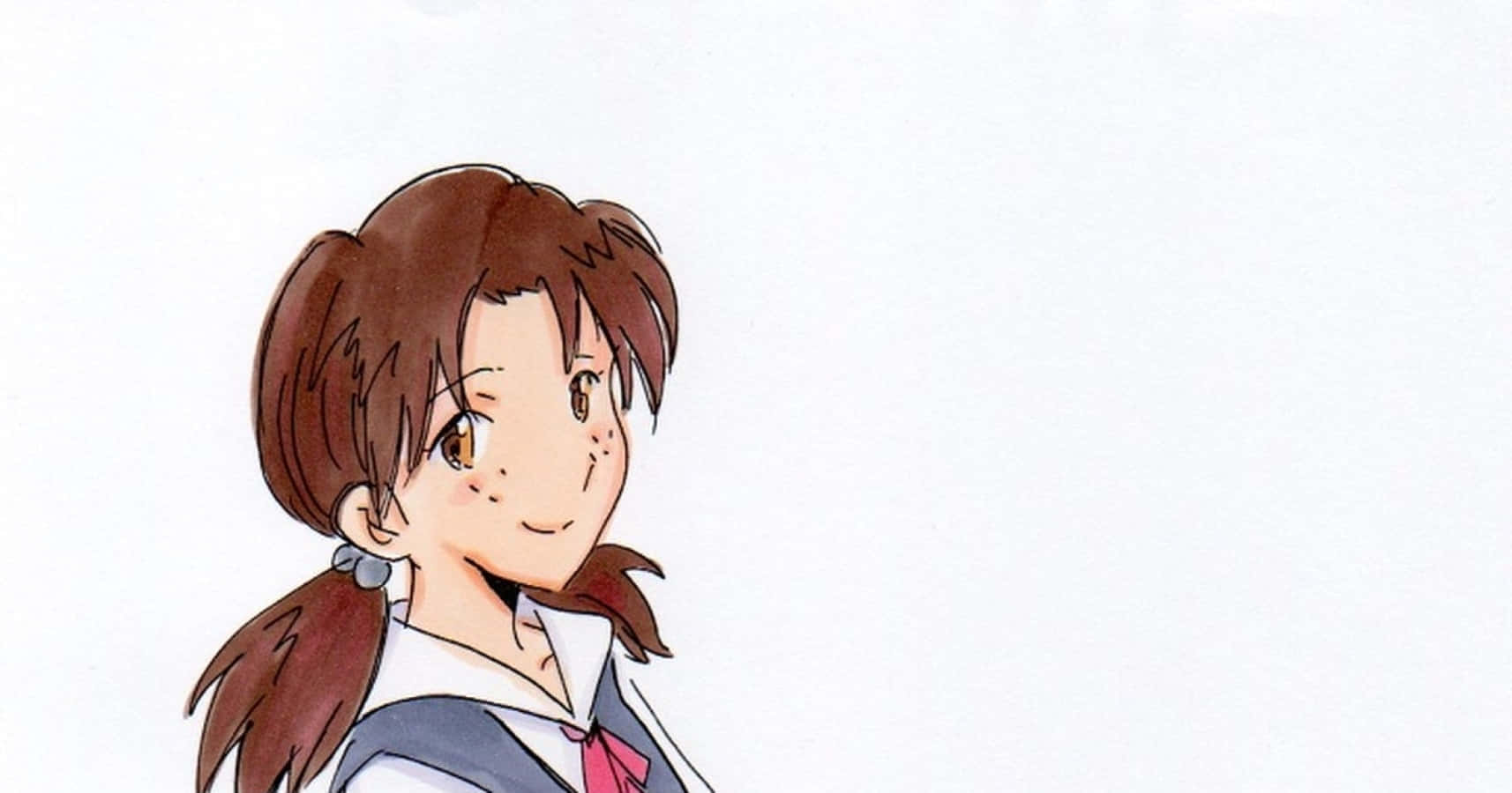 Hikari Horaki 桌布 壁紙 — 一個開心的動漫女孩，棕色辮子，穿著校服，在純白色背景上溫柔地微笑。