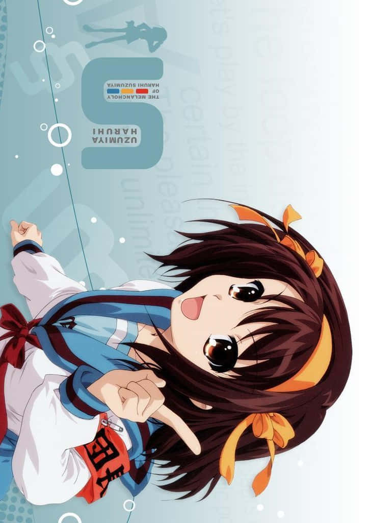 The Melancholy Of Haruhi Suzumiya 桌布 壁紙 — 一個開心的動漫女孩，棕色頭髮和橙色蝴蝶結，在淺藍色背景上玩耍地指著，背景有漂浮的泡泡和文字。