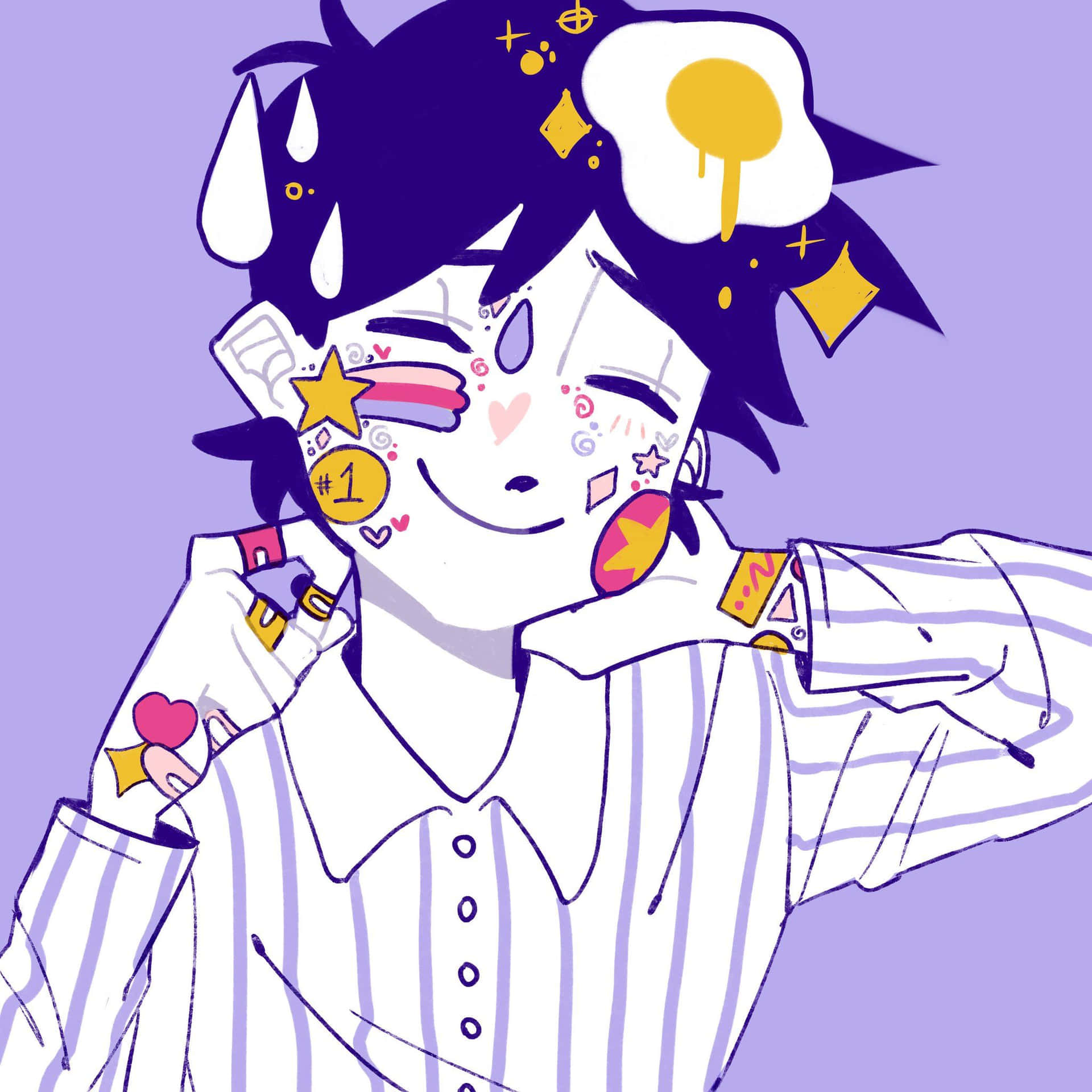 cute anime pfp 桌布 壁紙 — 一個開心的動漫角色，深色頭髮，頭上有一個煎蛋，在紫色背景前微笑著拿著電話。