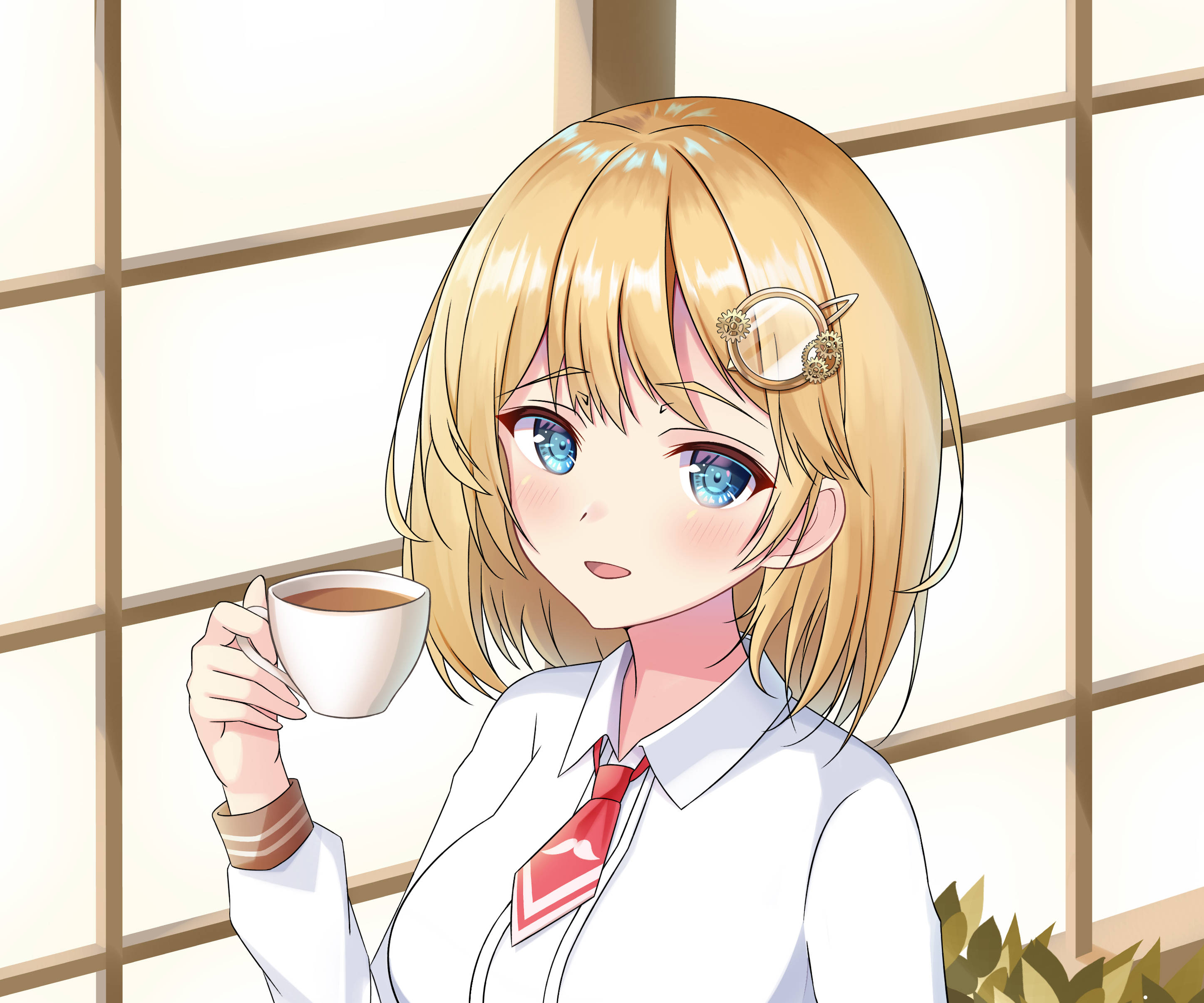 Amelia 桌布 壁紙 — 一個開心的動畫女孩，金髮藍眼，在障子窗旁拿著一杯茶。