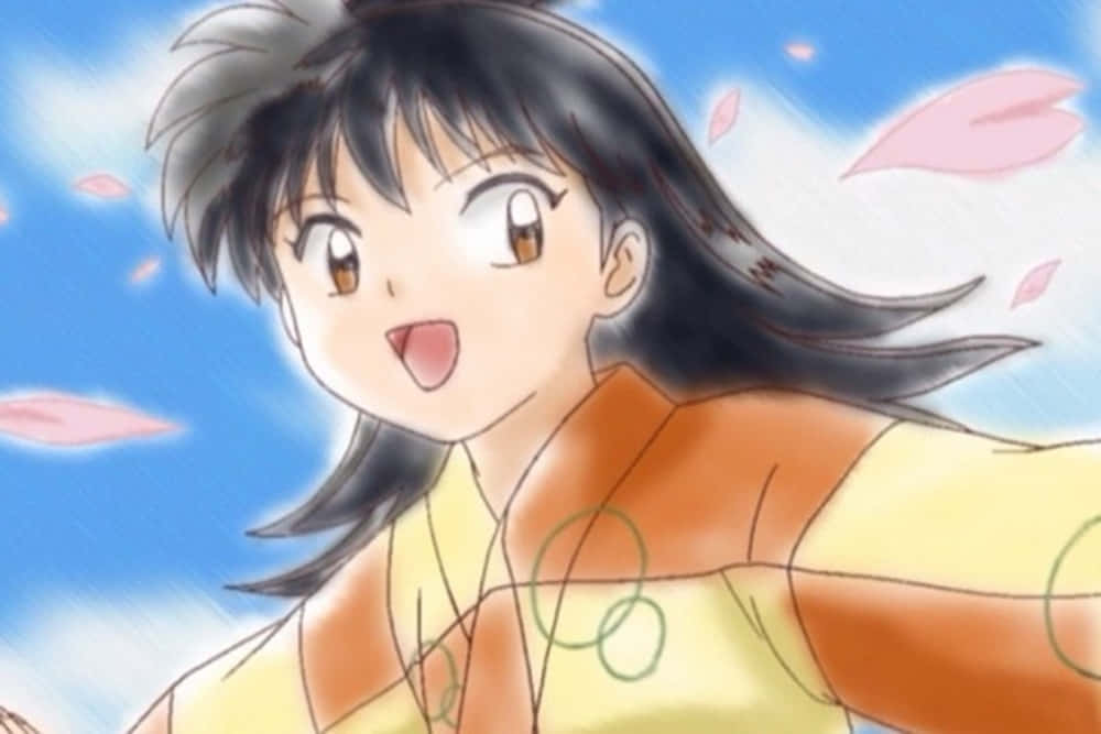 Inuyasha Rin 桌布 壁紙 — 一個開心的動畫女孩，黑髮，穿著橙黃色和服，在藍天中微笑，粉紅色的櫻花飄浮在她周圍。