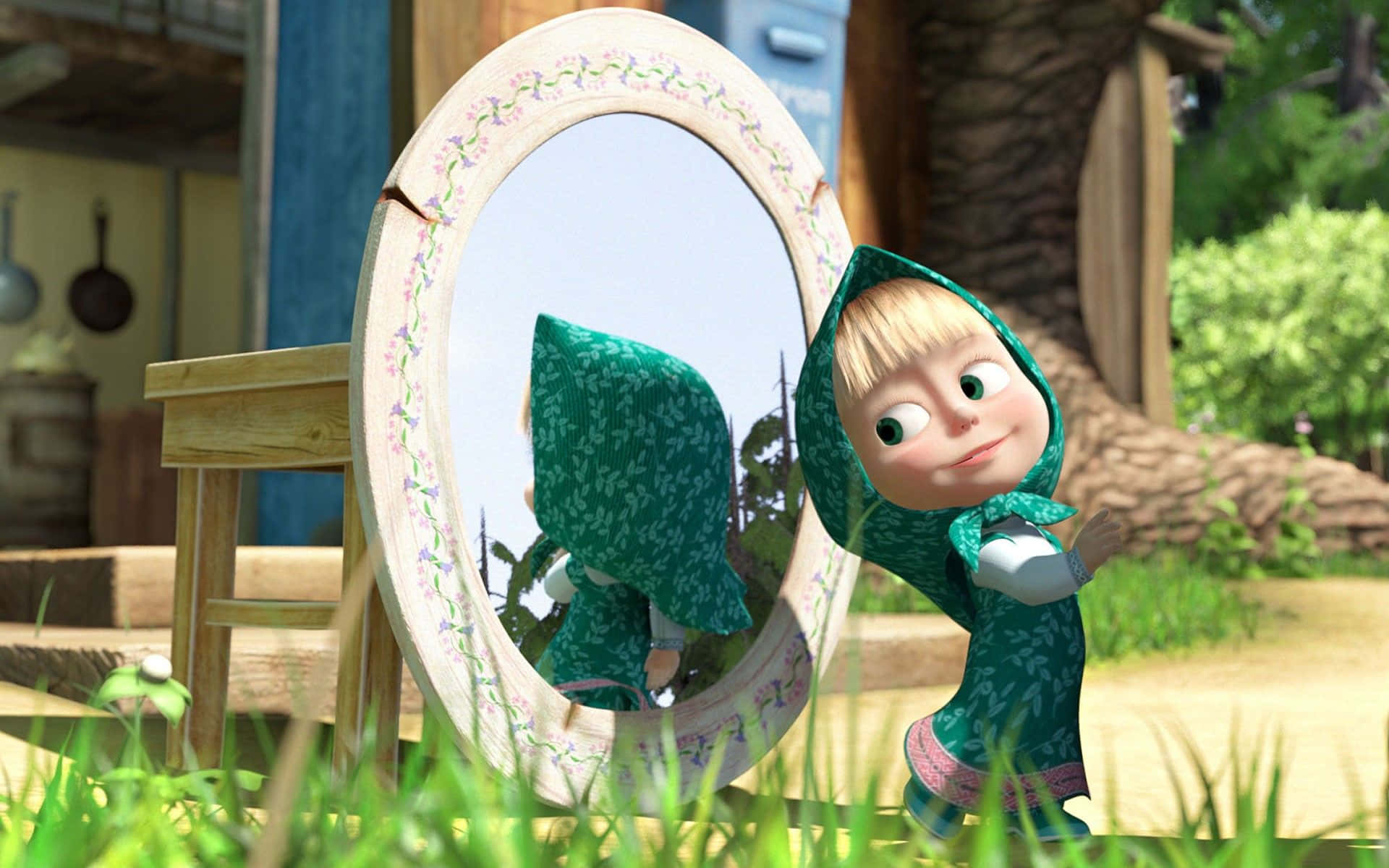Masha And The Bear 桌布 壁紙 — 一個開心的動畫女孩穿著綠色連帽裙，微笑著看著自己在戶外圓形木框鏡子中的倒影。