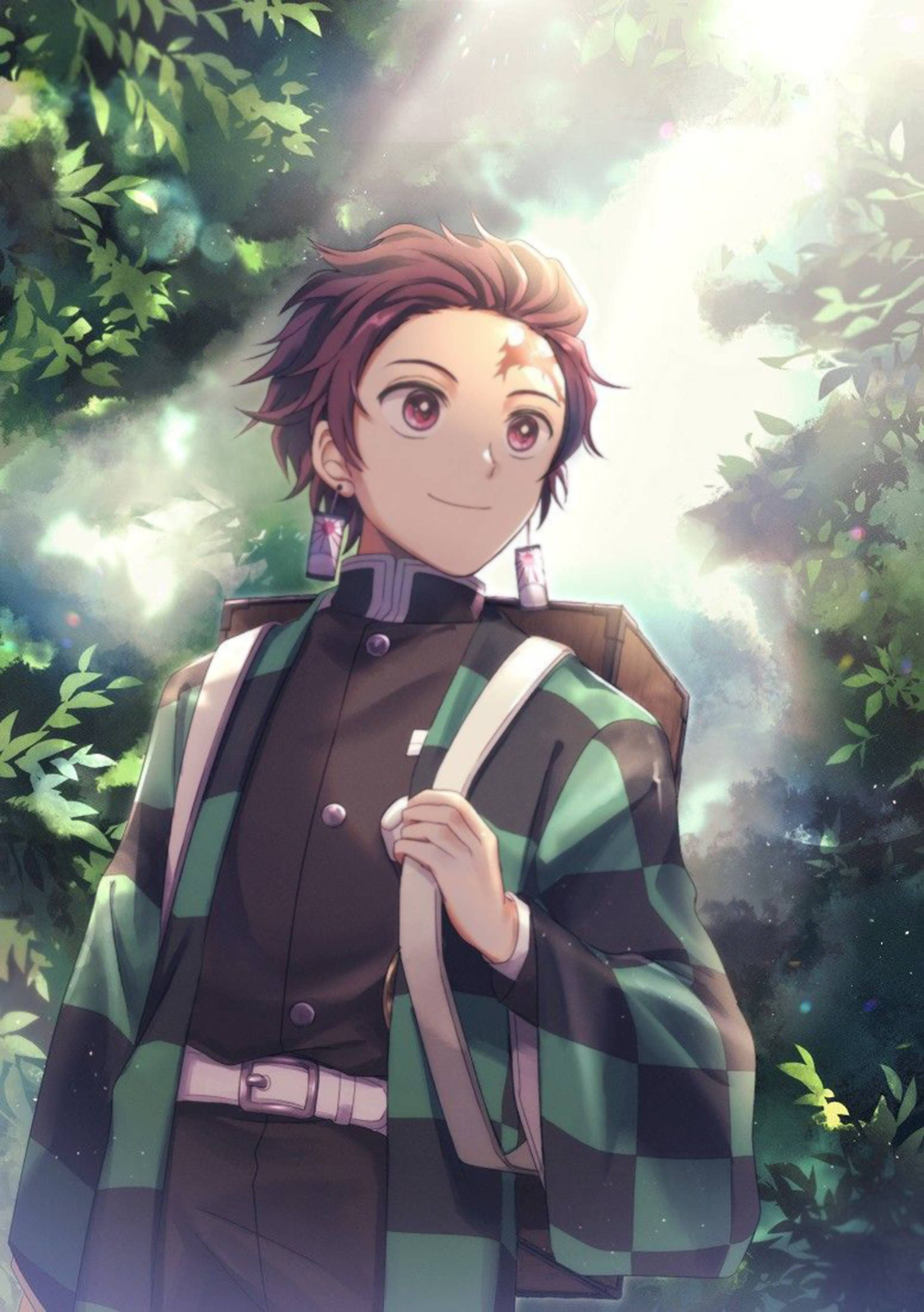 tanjiro pfp 桌布 壁紙 — 一個開心的動畫男孩穿著綠色格紋和服，在茂密綠樹間灑落的斑駁陽光下微笑站立。