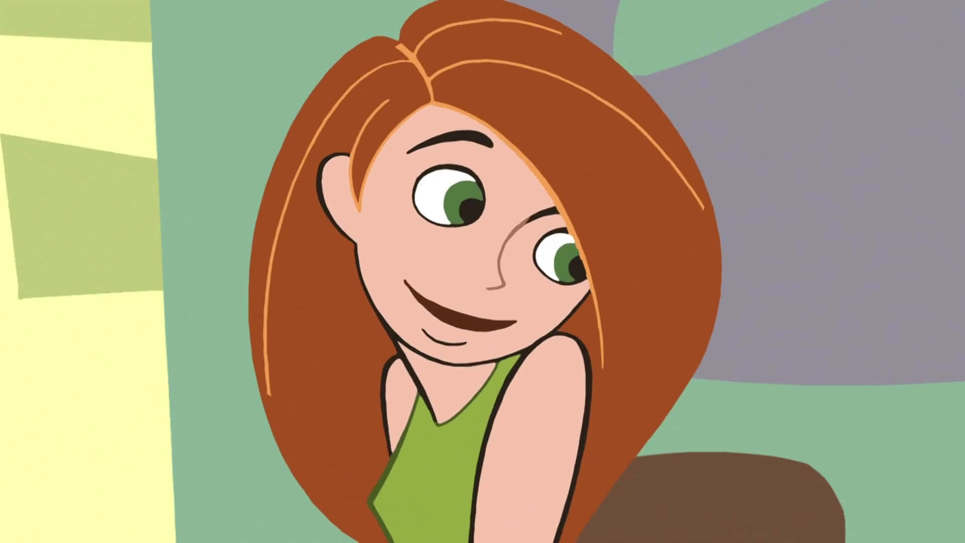 kim possible 桌布 壁紙 — 一個開心的卡通女孩，紅髮綠眼，穿著綠色上衣，在色彩繽紛的抽象背景前微笑。