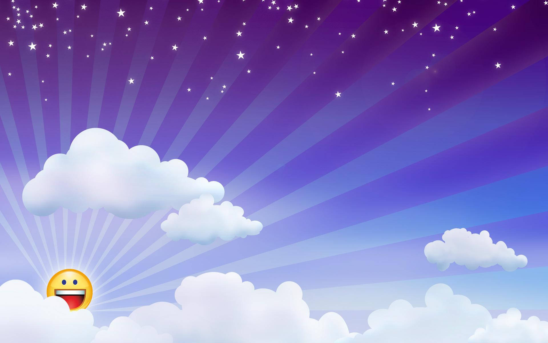 Yahoo 桌布 壁紙 — 一個開心的太陽表情符號在充滿星星的紫色和藍色天空下，從蓬鬆的雲層之間探出頭來。