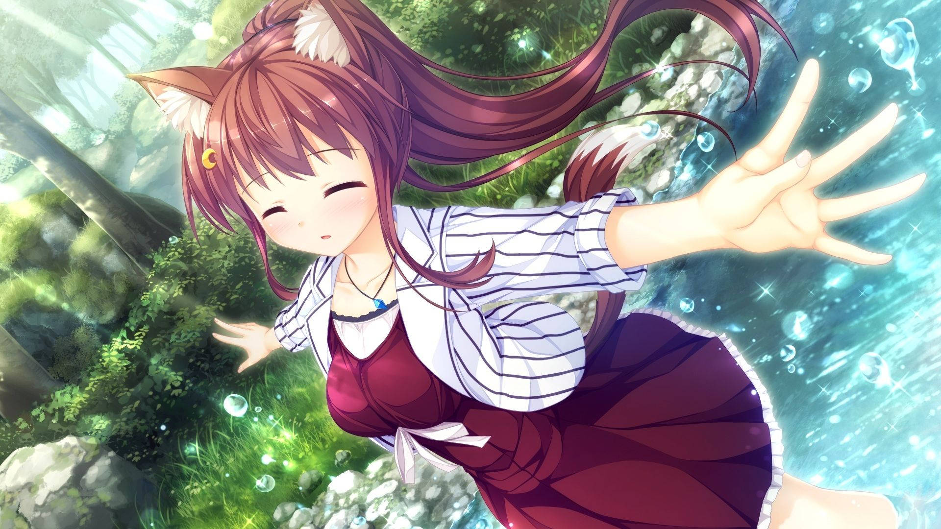 Wolf Girl 桌布 壁紙 — 一個開心的貓耳動漫女孩，留著長長的棕色頭髮，在閃閃發光的水中快樂地游泳，周圍是茂密的綠色植物。