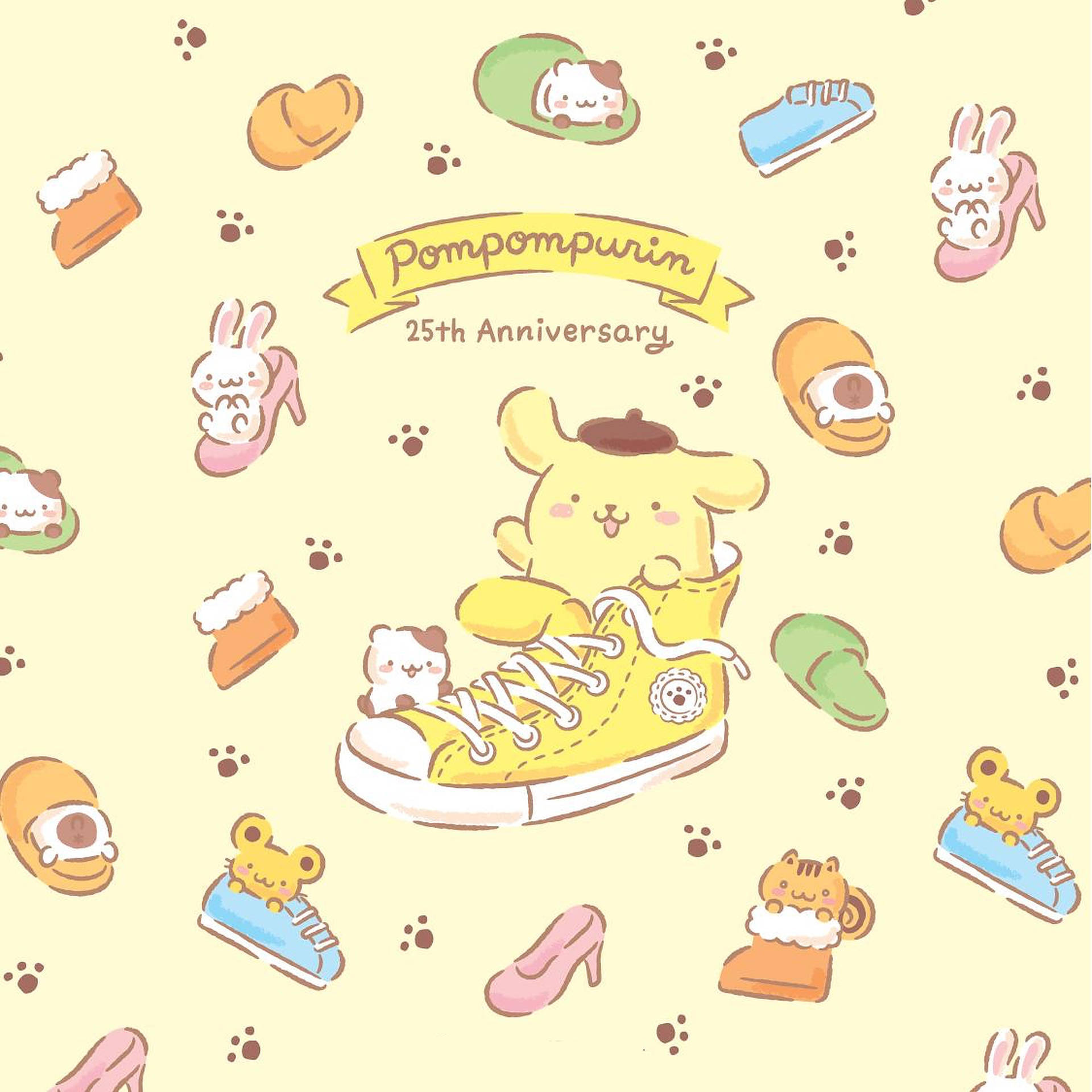 Pompompurin HD 桌布 壁紙 — 一個開心的黃色 Pompompurin 角色坐在一隻巨大的黃色運動鞋內，周圍是可愛的動物主題配件，背景是粉黃色。
