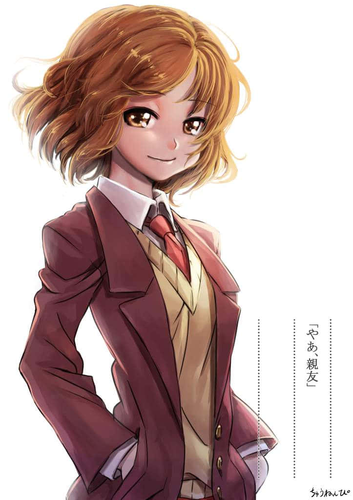 Haruhi Sasaki 桌布 壁紙 — 一個開朗的動漫女孩，擁有波浪般的棕色頭髮和溫暖的眼神，穿著栗色校服，在純白色背景前微笑。