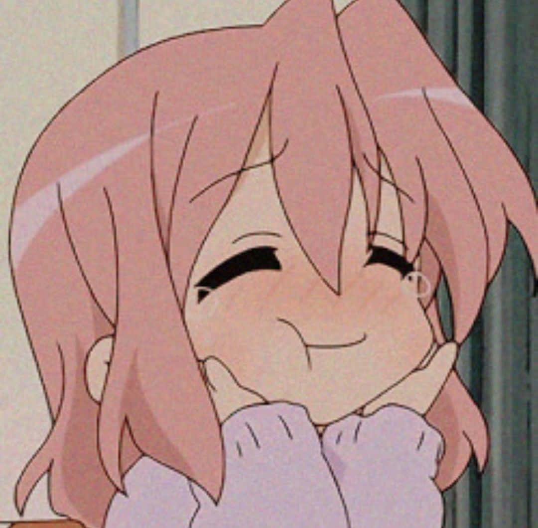 Aesthetic Anime Profile 桌布 壁紙 — 一個開朗的動漫女孩，粉紅色頭髮，溫暖地微笑，雙手托腮。