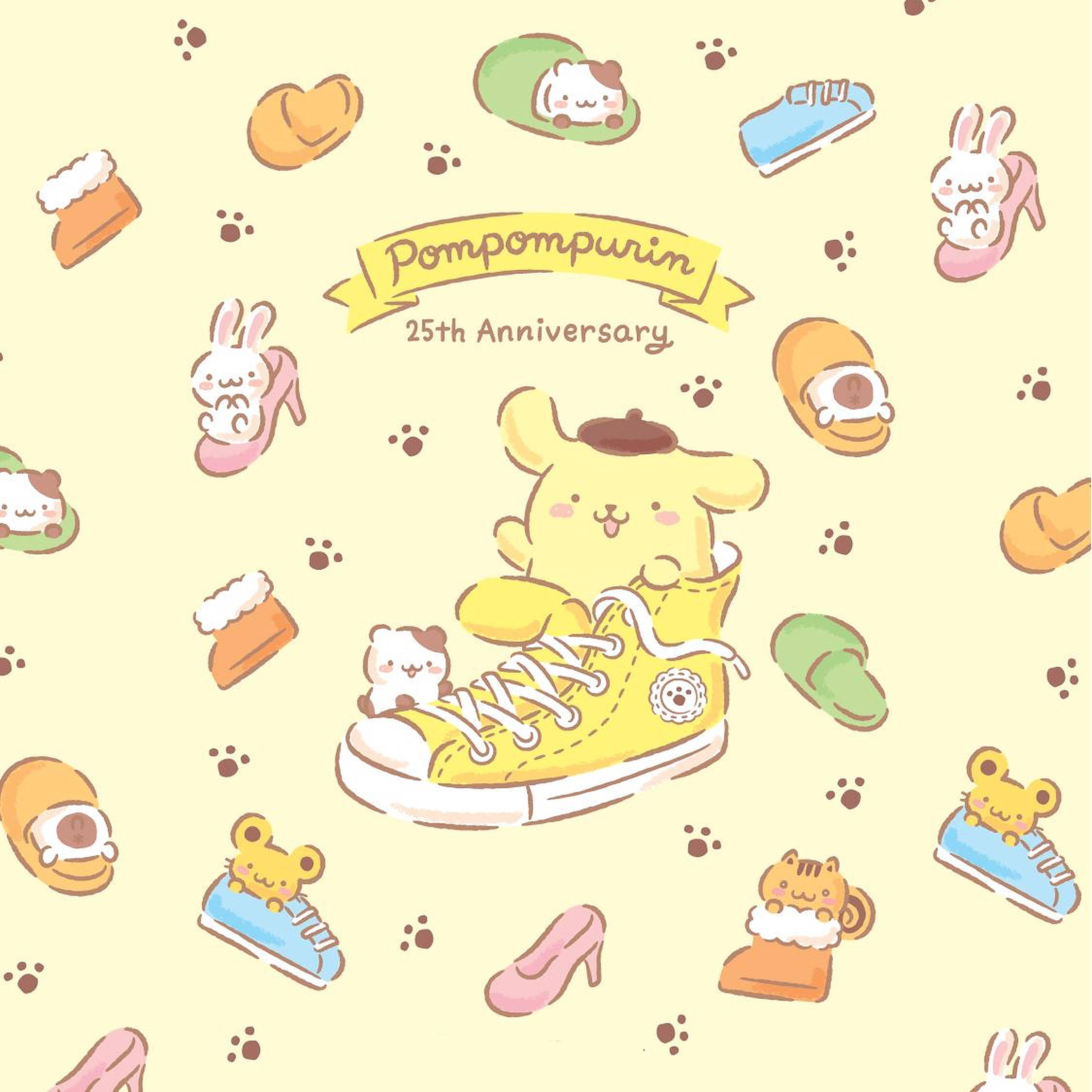 布丁狗 桌布 壁紙 — 一個開朗的黃色Pompompurin角色坐在一個巨大的黃色運動鞋內，周圍是可愛的動物主題配件，背景是柔和的黃色。