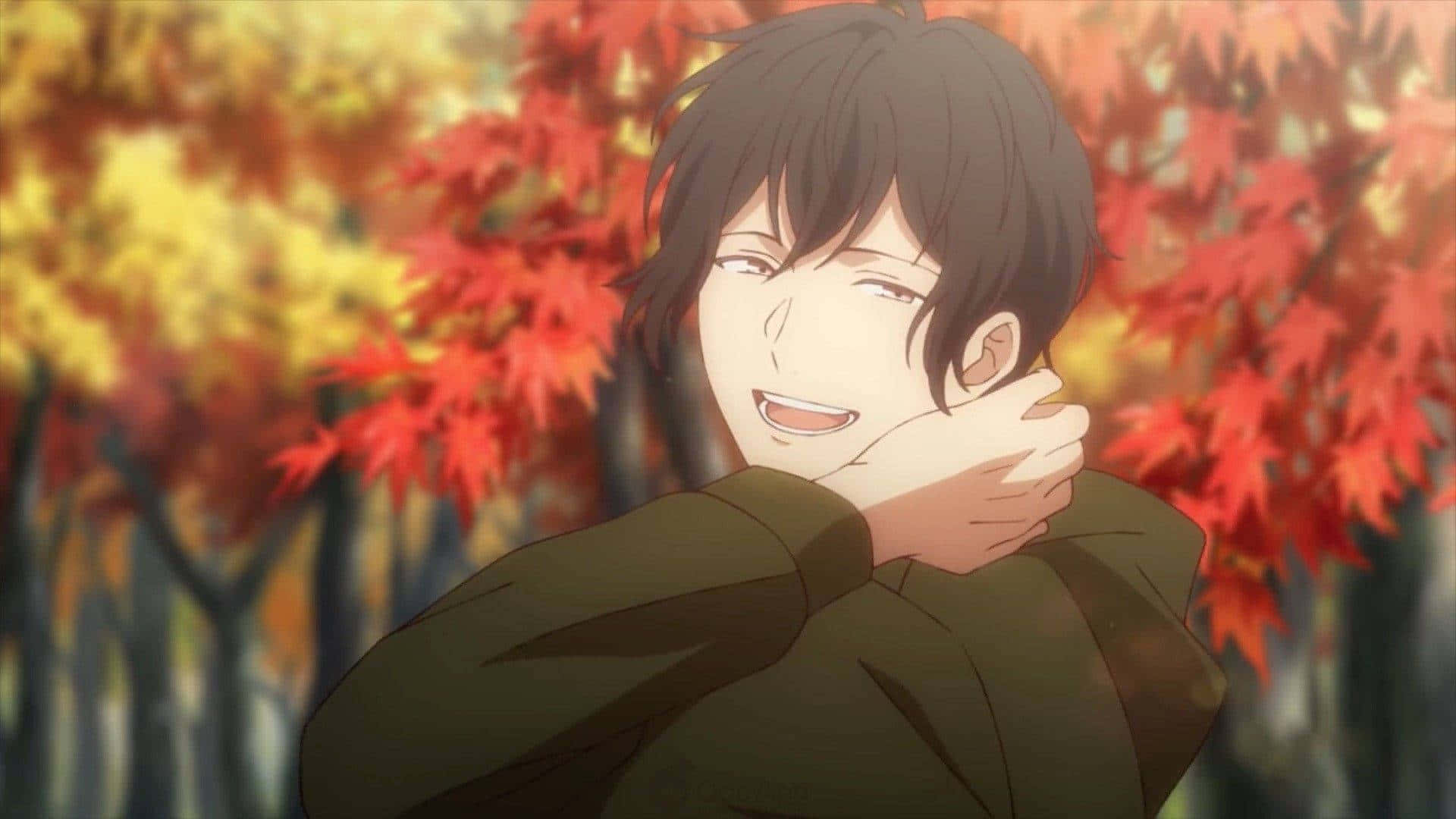 Cute Anime Boy 桌布 壁紙 — 一個開朗的黑髮動漫男孩在鮮紅和黃色的秋葉中溫暖地微笑，同時擁抱自己。