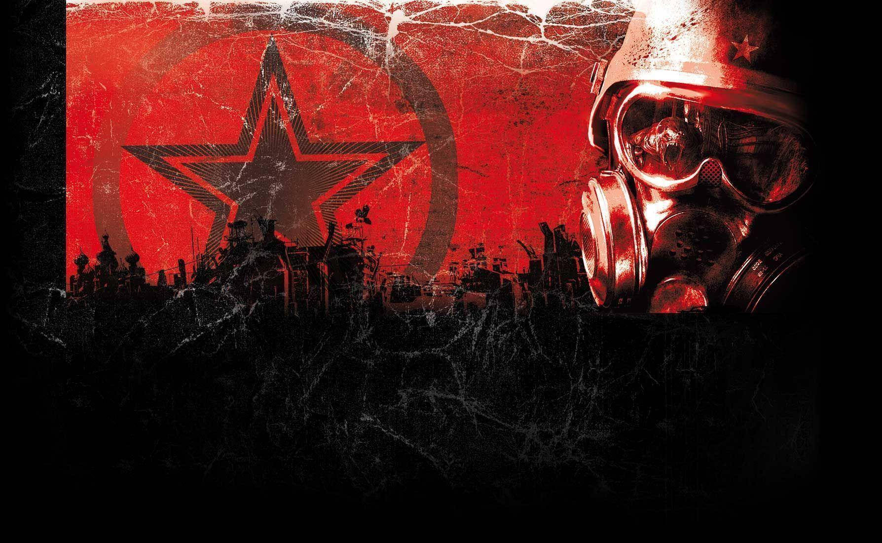 4K Metro 2033 桌布 壁紙 — 一個防毒面具佔據前景，背景是帶有星形和鎚子鐮刀標誌的破裂紅旗。