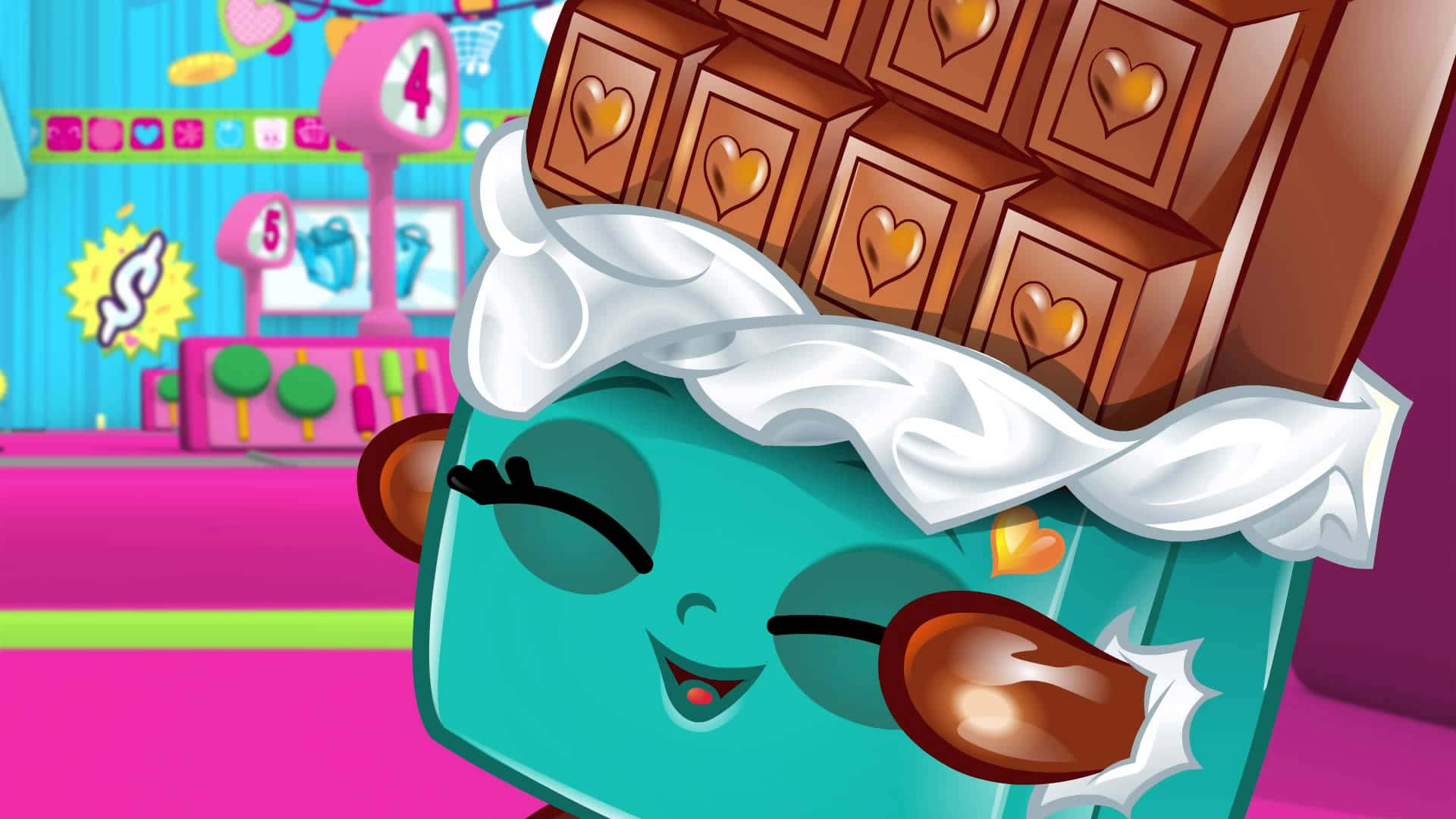 Shopkins 桌布 壁紙 — 一個頭上頂著巧克力棒的開心青色卡通角色，在充滿活力的粉紅色和藍色糖果店裡微笑。
