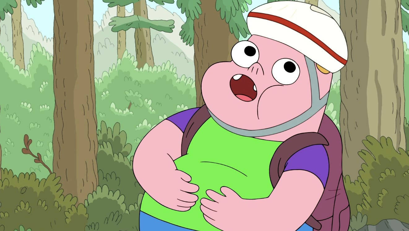 Animated 桌布 壁紙 — 一個頭部纏著繃帶、背著背包的卡通角色站在森林中，表情震驚。