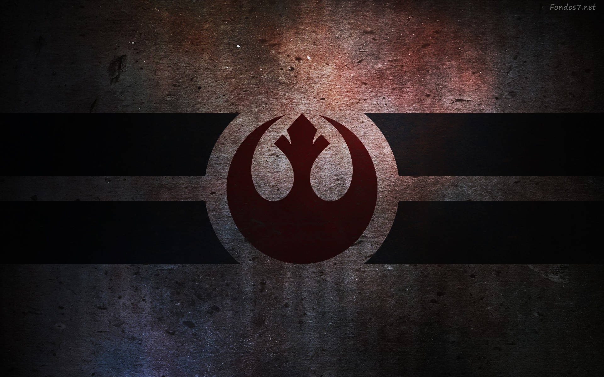 Star Wars Logo 桌布 壁紙 — 一個風化的反抗軍同盟標誌，以紅色和白色在粗糙紋理的混凝土牆上發光，牆上有水平黑色條紋。