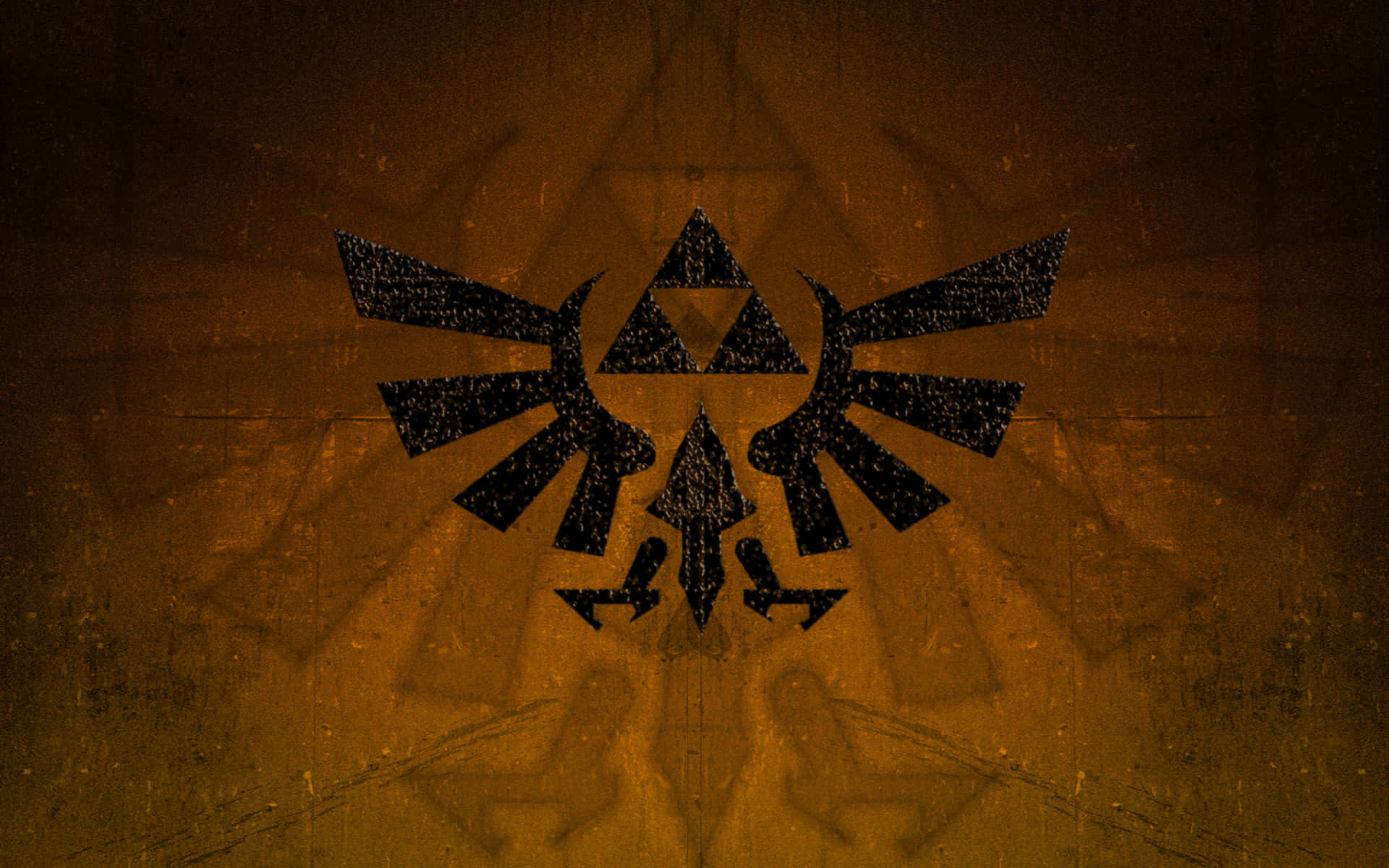 triforce 桌布 壁紙 — 一個風化的黑色三角力量標誌在帶有微妙幾何圖案的紋理琥珀色背景上發光。