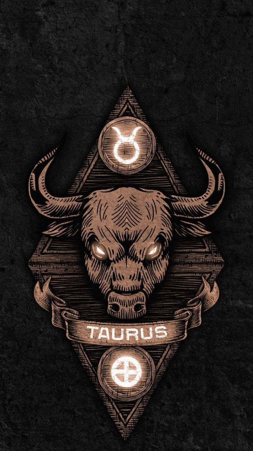 Taurus Zodiac 桌布 壁紙 — 一個風格化的公牛頭，帶有發光的眼睛，鑲嵌在幾何形狀中，背景為深色紋理。