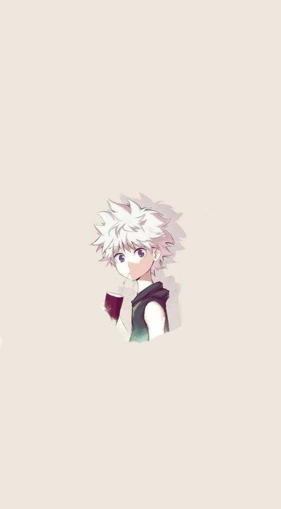 Killua Cute 桌布 壁紙 — 一個風格化的動漫角色，擁有尖刺的白髮和紫色眼睛，從米色牆壁的一個洞中探出頭來。