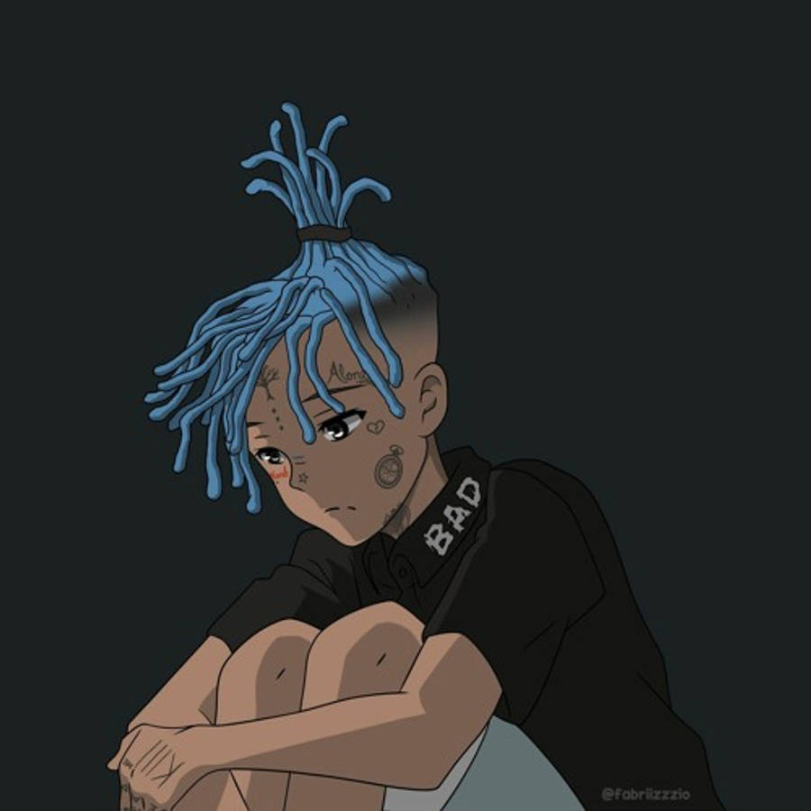 酷酷的xxxtentacion 桌布 壁紙 — 一個風格化的動漫角色，藍色辮子和紋身，彎腰坐在黑暗的房間裡，穿著一件印有BAD字樣的黑色襯衫。