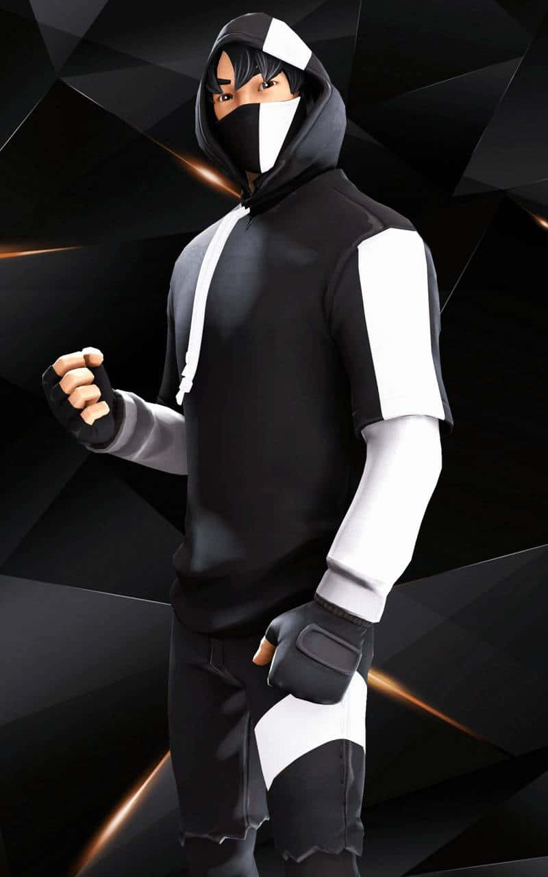 Fortnite Ikonik Skin 桌布 壁紙 — 一個風格化的動漫角色穿著黑白連帽衫和口罩，自信地站在幾何黑色背景前，帶有發光的橙色線條。