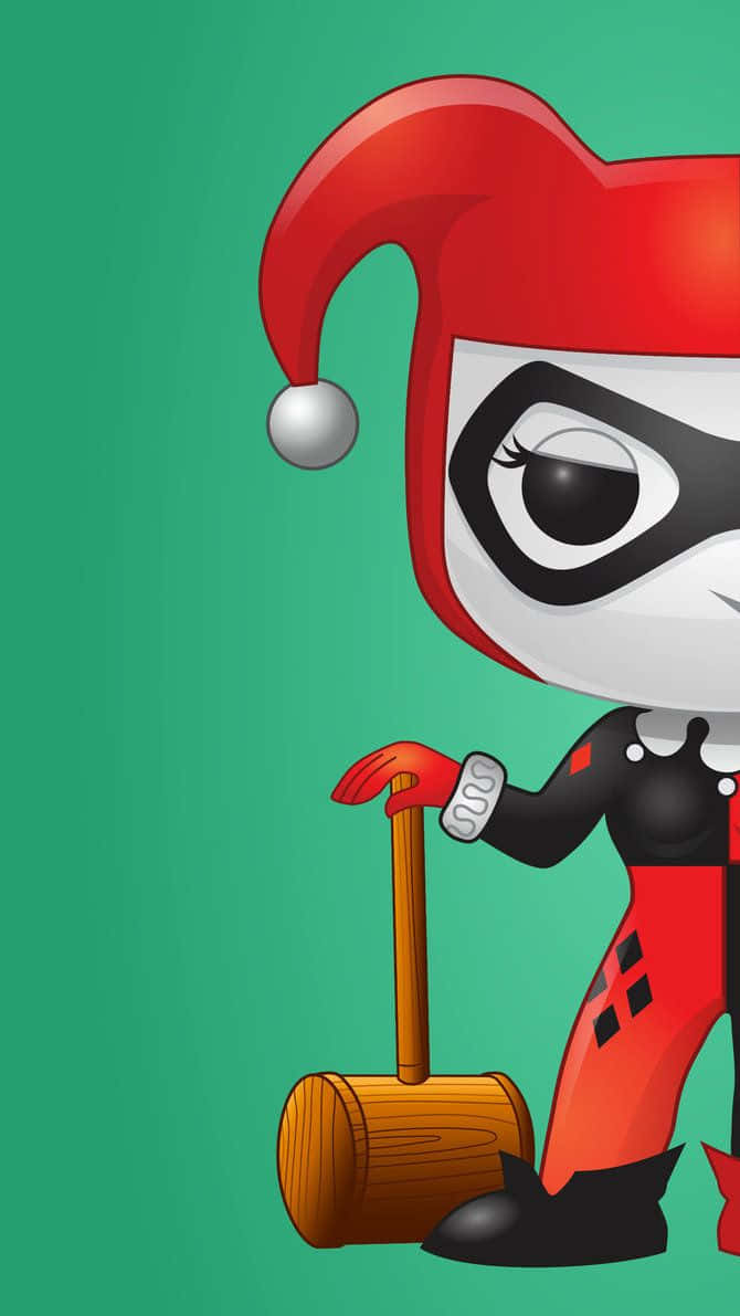 Harley Quinn Hammer 桌布 壁紙 — 一個風格化的卡通哈莉·奎茵，穿著她標誌性的小丑服裝，在純綠色背景上拿著一個木槌。