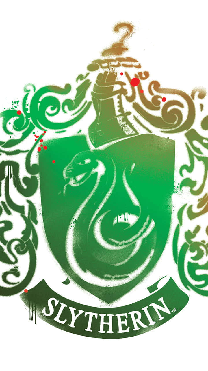 史萊哲林 桌布 壁紙 — 一個風格化的史萊哲林學院徽章，盾牌上有一條綠色蛇盤繞，華麗的裝飾，以及一個頂部有蛇的頭盔。