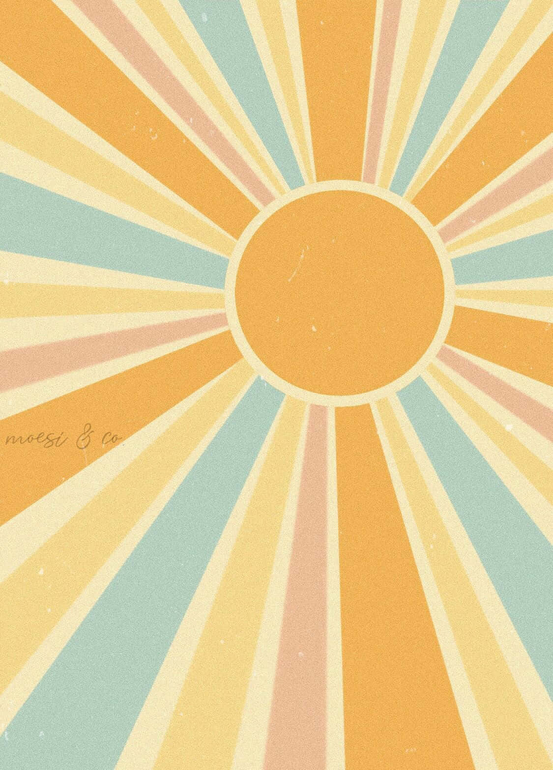 Cute Sun 桌布 壁紙 — 一個風格化的太陽光線散發出溫暖的粉彩光線，柔和黃桃和薄荷色調，在質感復古背景上。
