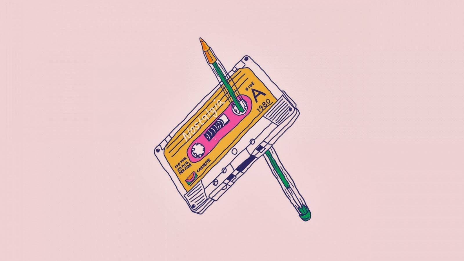Beautiful Music 桌布 壁紙 — 一個風格化的插圖，描繪了一個復古卡式錄音帶，上面平衡地放著一支鉛筆，背景是柔和的粉紅色。
