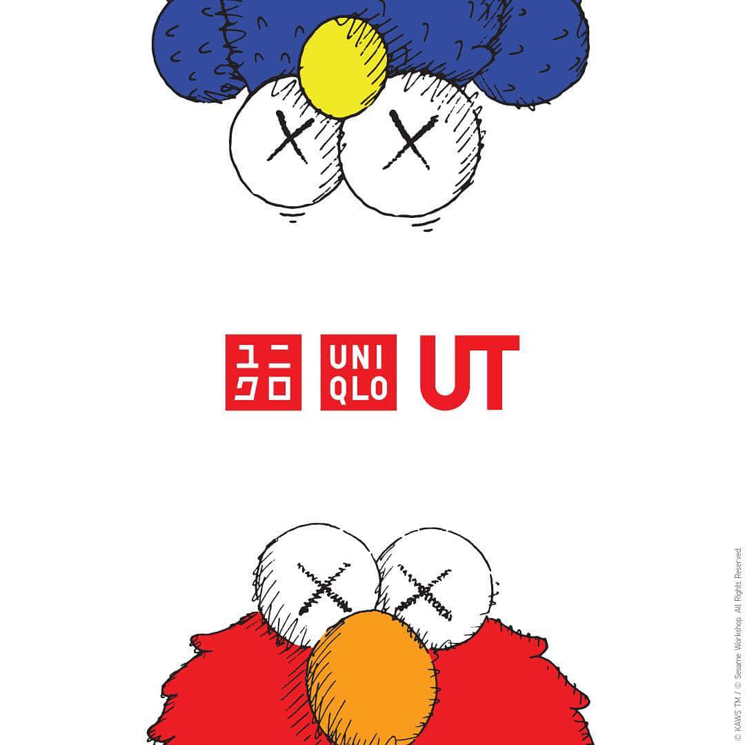 Kaws Sesame Street 桌布 壁紙 — 一個風格化的插圖，描繪了兩個卡通角色，眼睛呈X形，一個藍色一個紅色，被一個紅色的UNIQLO UT標誌分隔開。