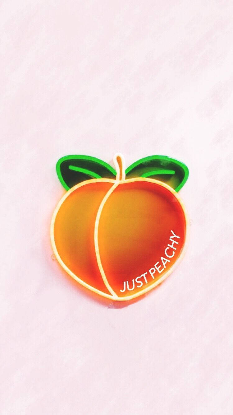 iPhone 桌布 壁紙 — 一個風格化的桃子圖案，帶有綠色葉子，以及發光的文字 just peachy，背景是柔和的粉紅色。