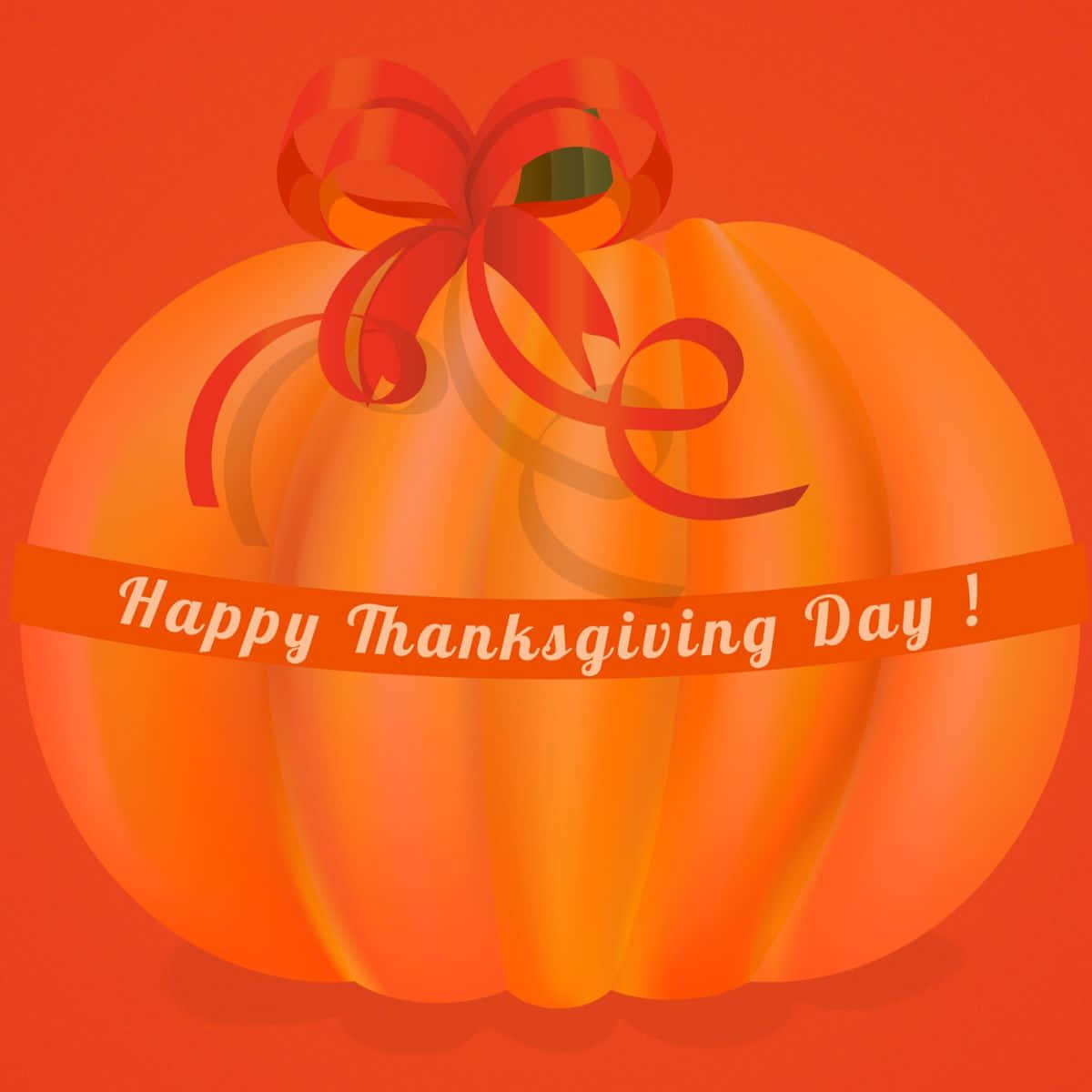 Happy Thanksgiving 桌布 壁紙 — 一個風格化的橙色南瓜，飾有紅色絲帶蝴蝶結和一個寫著「Happy Thanksgiving Day」的節日橫幅，背景為純橙色。