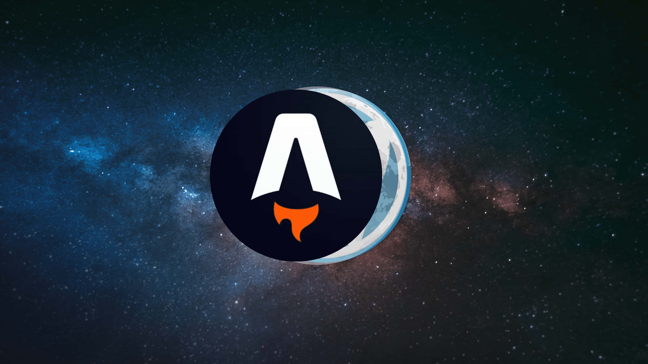 Apex 桌布 壁紙 — 一個風格化的白色「A」標誌，帶有橙色火焰細節，位於新月之上，背景是星空宇宙，有藍色和粉紅色的星雲。