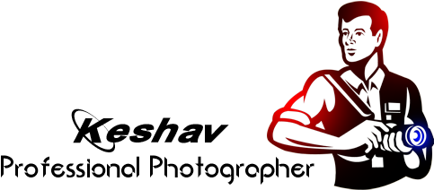 Logo Design 桌布 壁紙 — 一個風格化的紅色剪影，描繪一名穿制服的男人手持發光藍色球體，背景為黑色。