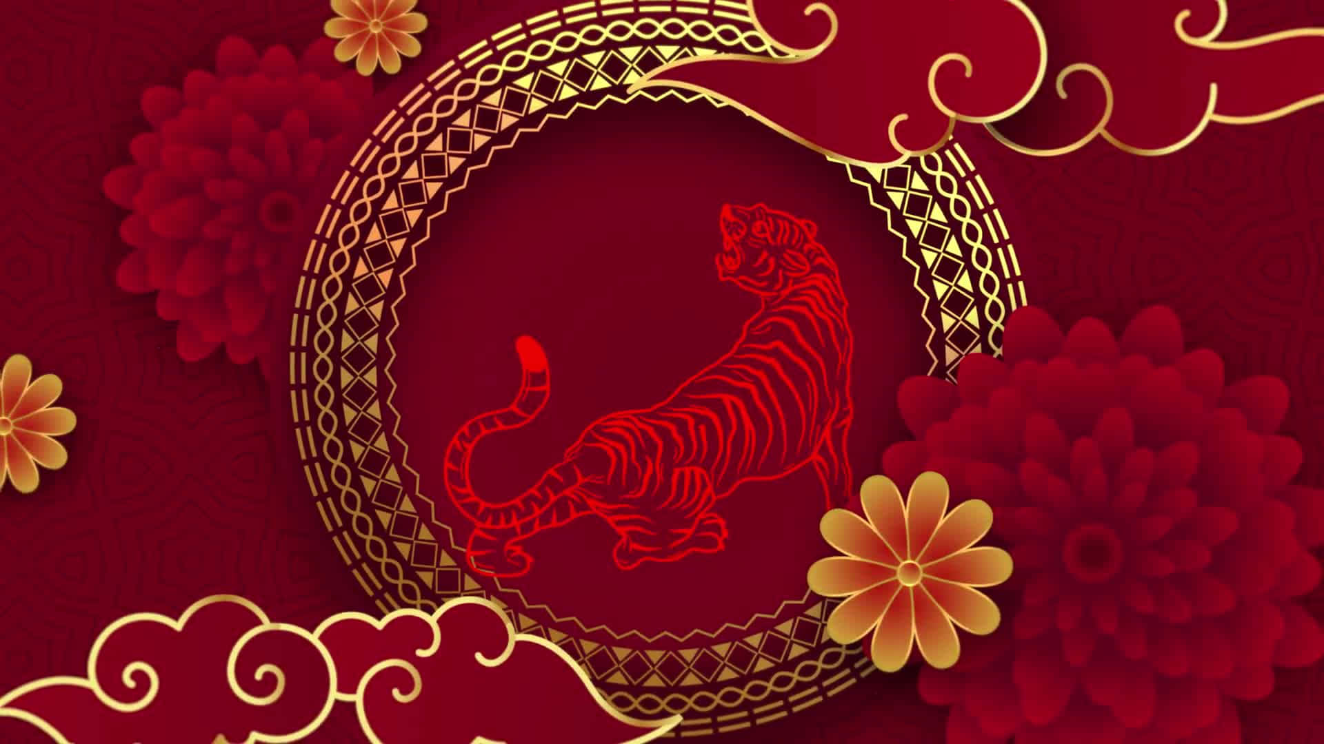 Chinese New Year 2022 桌布 壁紙 — 一個風格化的紅色老虎剪影，位於金色華麗圓圈內，周圍環繞著紅色和金色的花朵，背景是濃郁的紅色。
