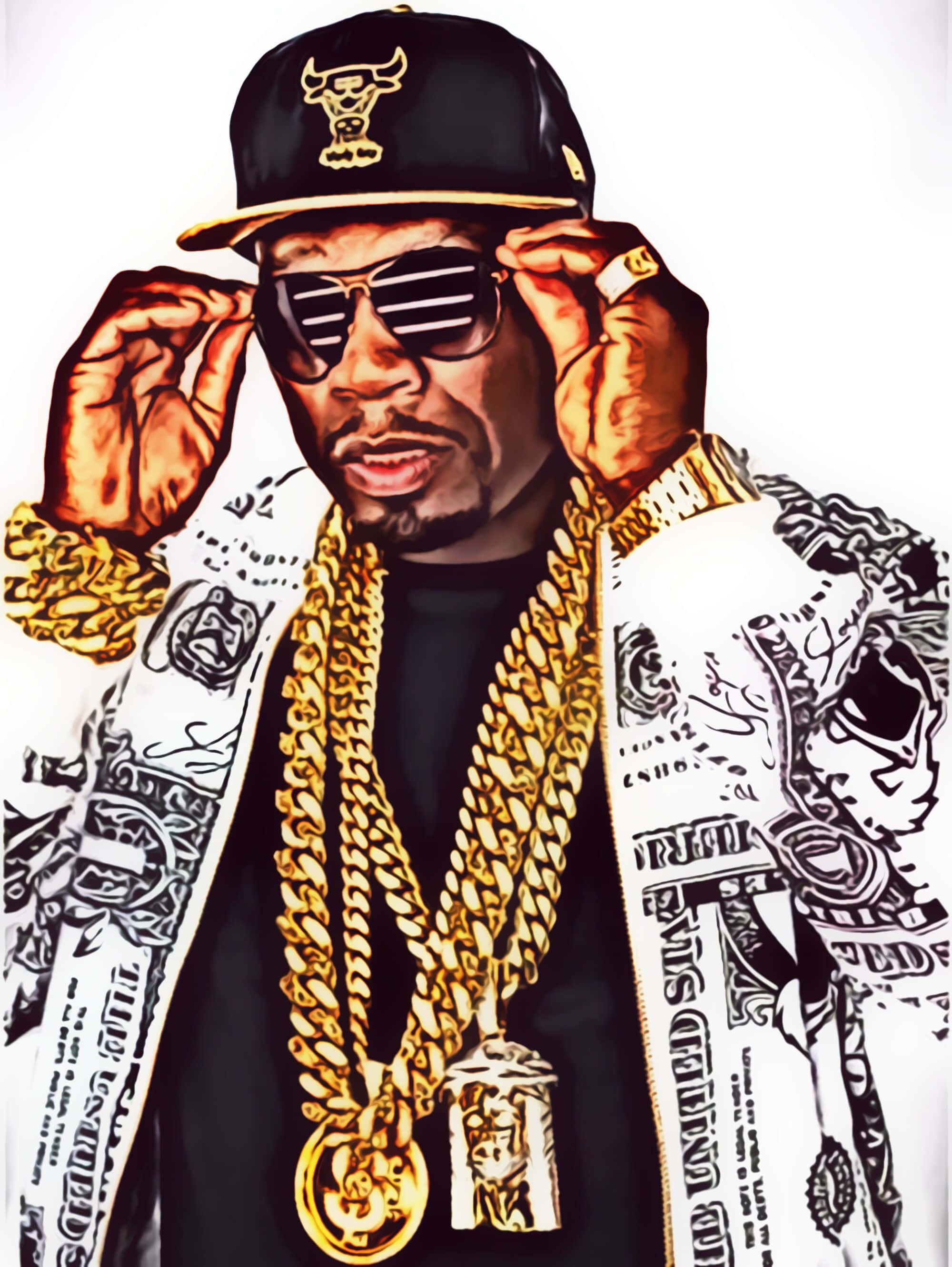 50 Cent 桌布 壁紙 — 一個風格化的肖像，一個戴著黑色帽子和太陽眼鏡的男人正在調整他的眼鏡，同時裝飾著金鏈和印有金錢圖案的外套。
