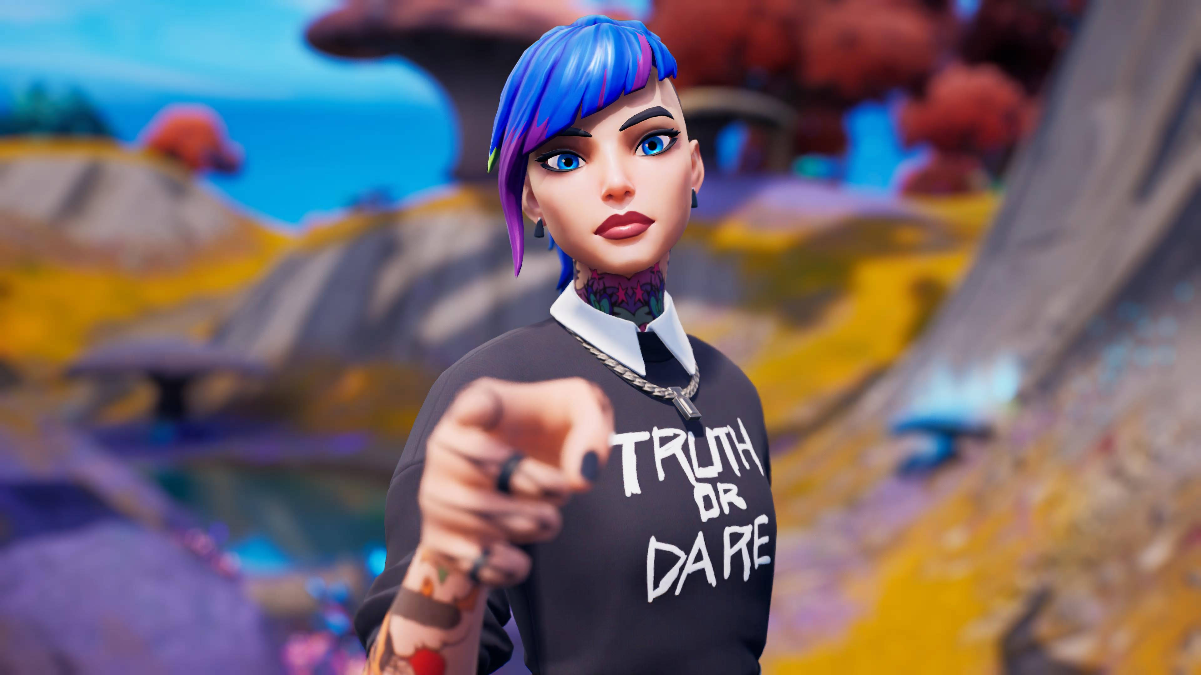 Fortnite 造型 桌布 壁紙 — 一個風格化的角色，擁有藍色和紫色頭髮，穿著「Truth or Dare」襯衫，指向前方，背景是色彩繽紛的奇幻風景。