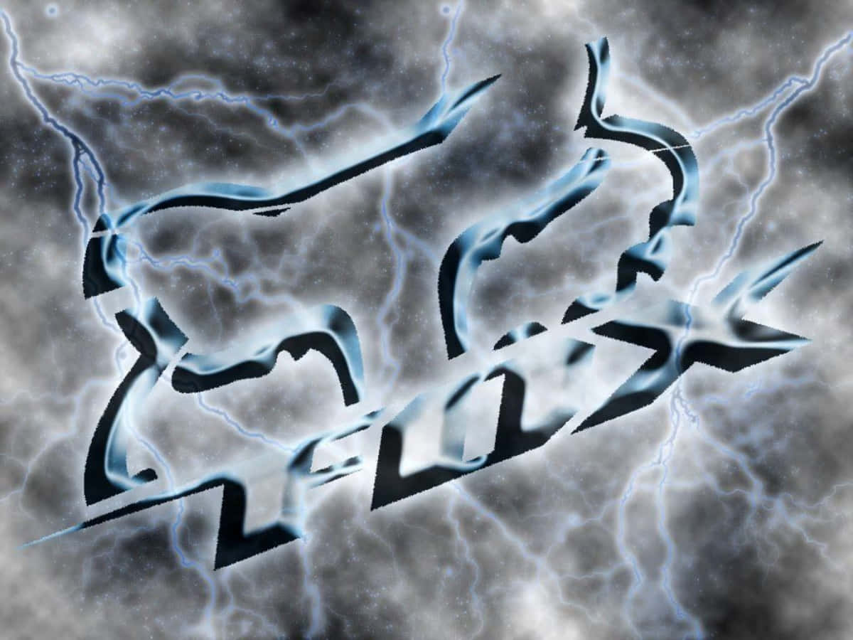 Lightning 桌布 壁紙 — 一個風格化的金屬標誌在暴風雨的灰色天空中發出電光藍色的閃電。