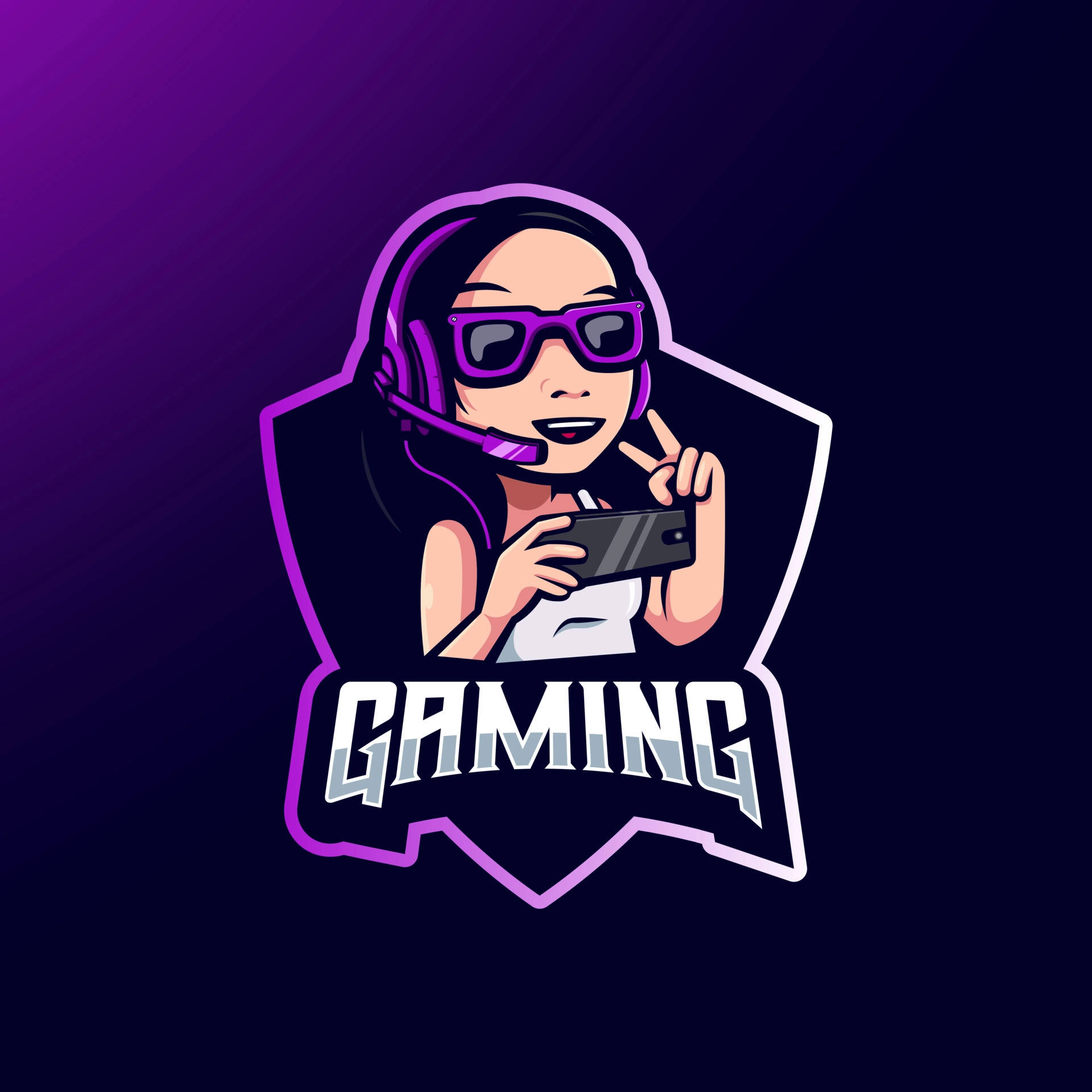Gamer Logo 桌布 壁紙 — 一個風格化的電競女孩，戴著紫色太陽眼鏡和耳機，在漸變紫色背景前自信地比出和平手勢，手持手機。