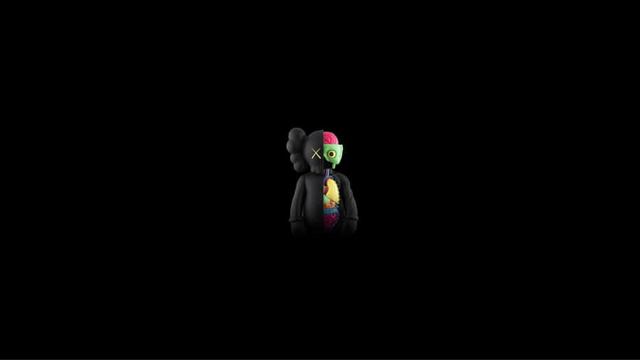 1366x768 Amoled 桌布 壁紙 — 一個風格化的黑色人物，綠色面孔，暴露的彩色器官，獨自站在漆黑的背景前。