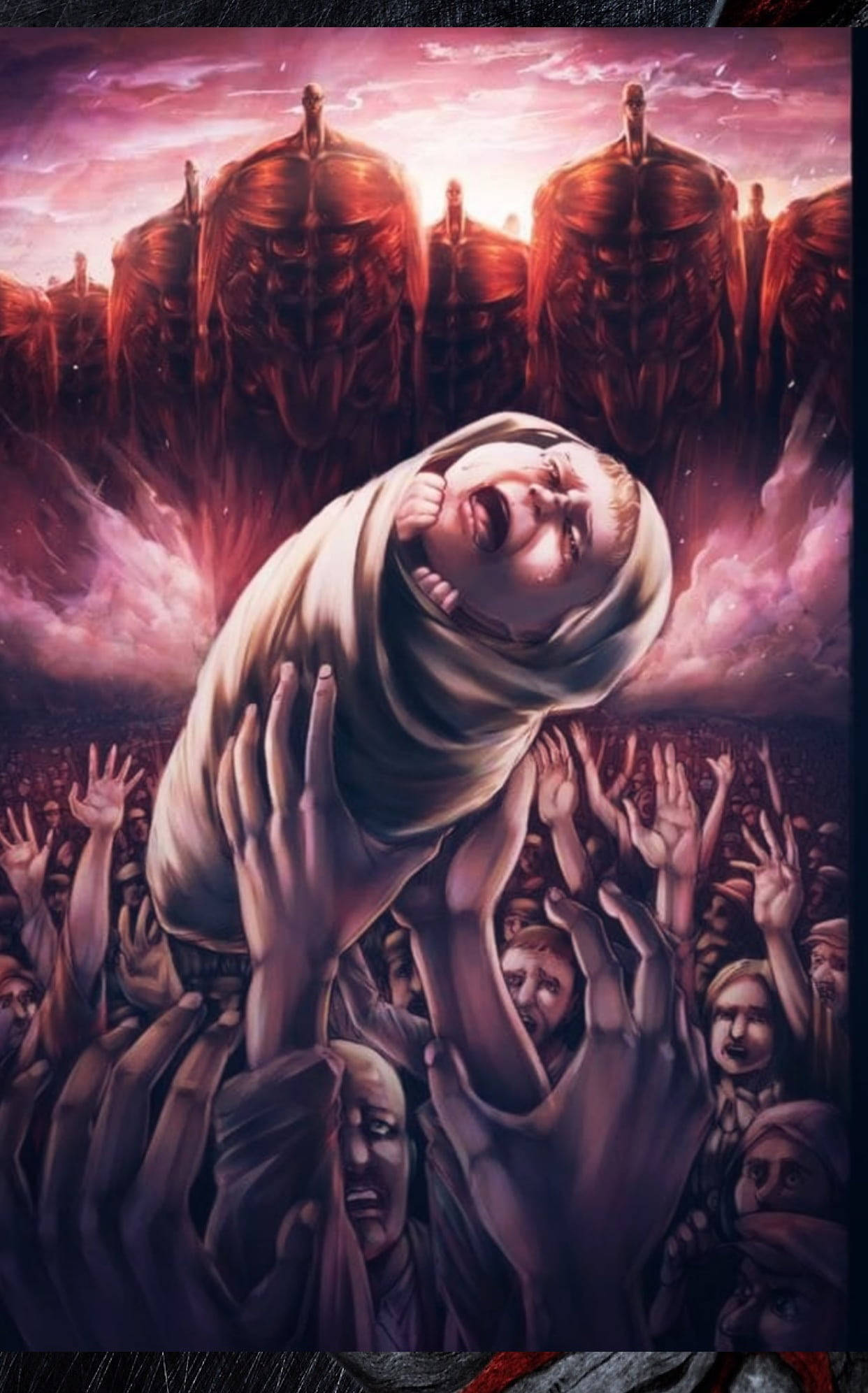 Aot 桌布 壁紙 — 一個驚恐的孩子裹在布中，被人群舉起，而巨大的裝甲身影在火紫色的天空中隱現。
