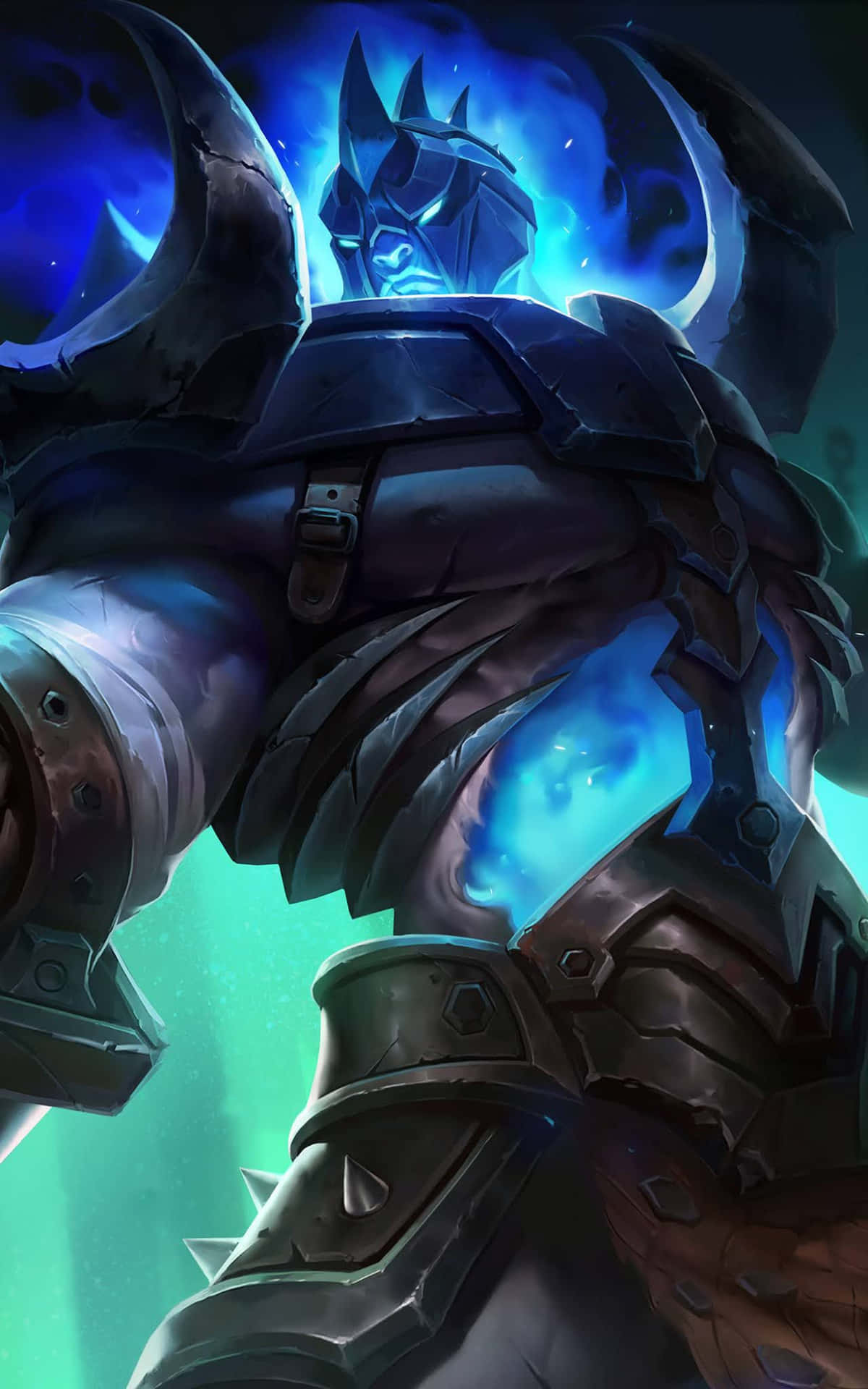 Mobile Legends 動態圖 桌布 壁紙 — 一個高聳的裝甲戰士，在黑暗神秘背景下，從他的胸部和頭盔散發出藍色發光能量。